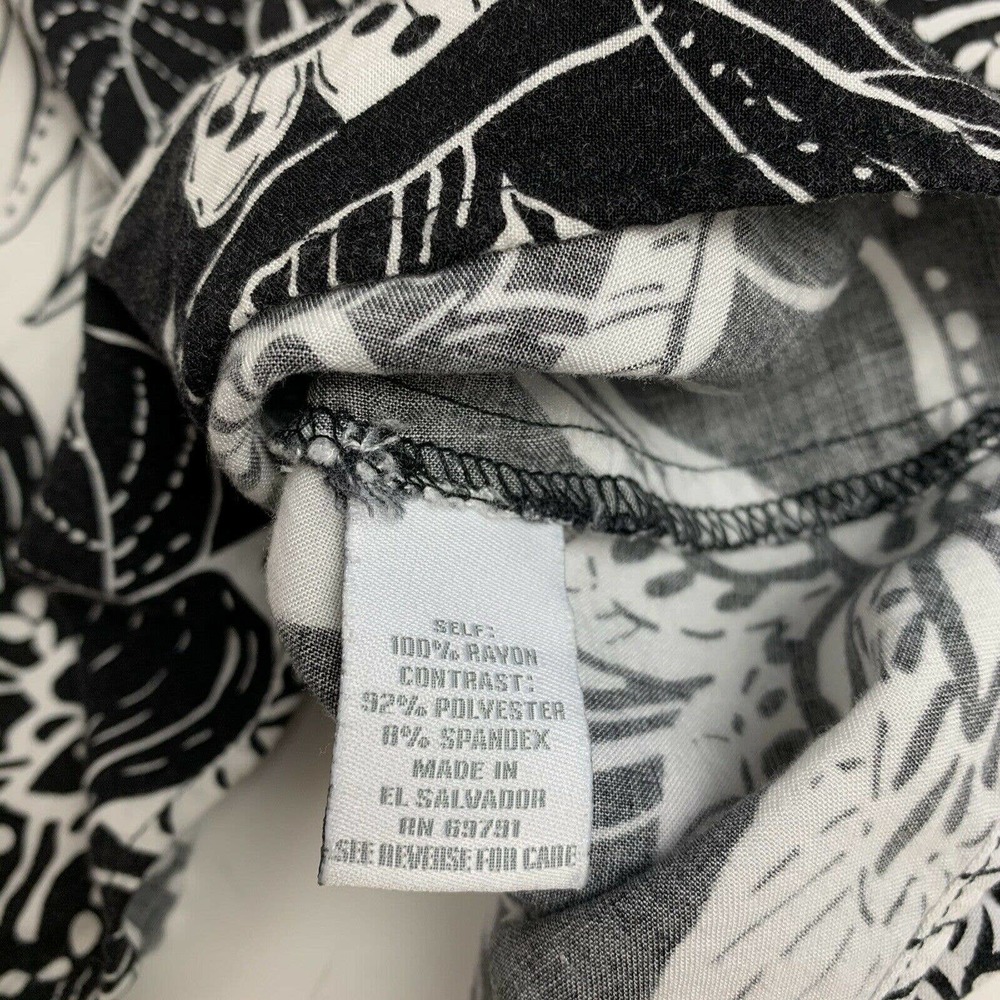 Dressbarn Sleeveless Floral Blouse Rayon - Picture 6 of 6